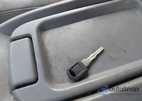 1997 Chevrolet Suburban 1500 from USA, damaged, VIN 3GNFK16R2VG178891